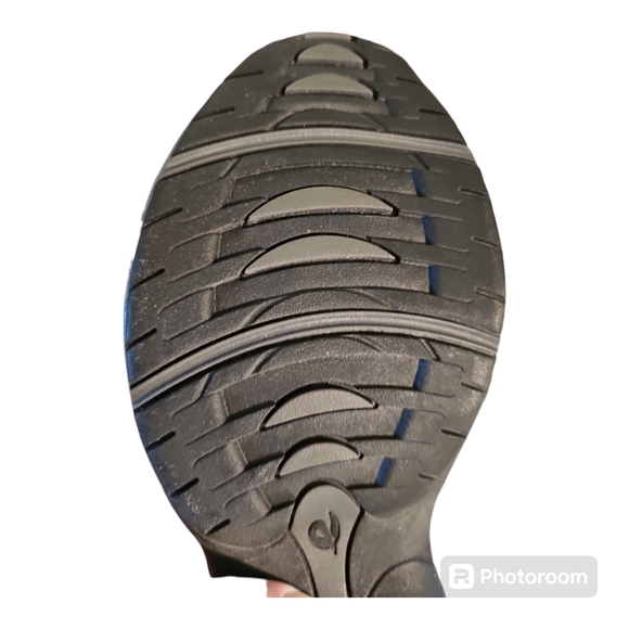 EUC Easy Spirit Wayanna strappy sneakers, gray, 9.5M - Picture 7 of 10